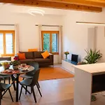 Ca' Dei Sogni Apartment *
